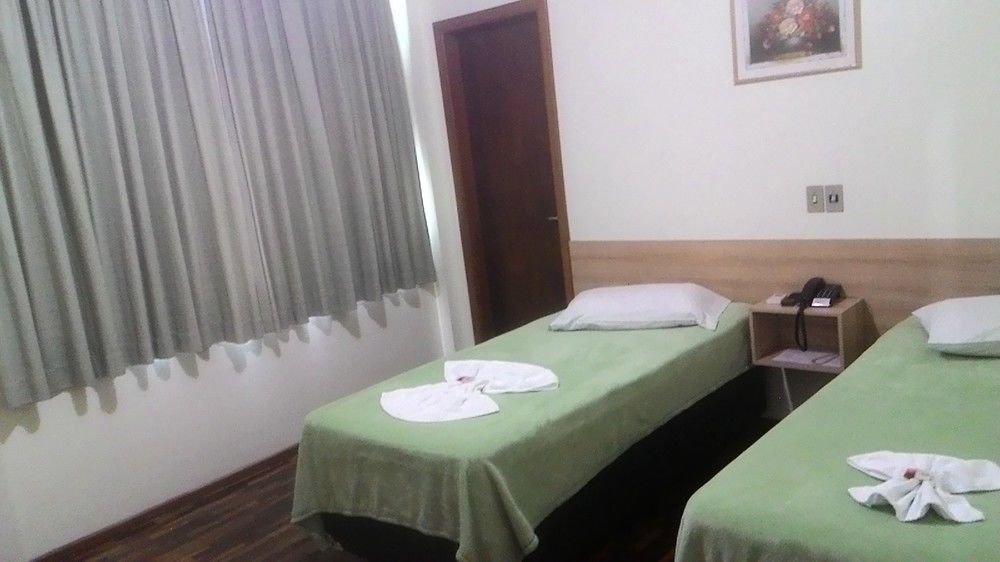 Oyo Hotel Farol Joacaba Ngoại thất bức ảnh